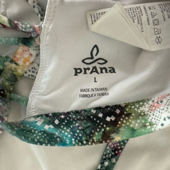 Prana size L sports bra - Picture 3 of 3